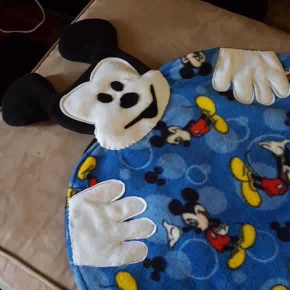 Mickey Mouse Play/Nap Mat. - Picture 2 of 7